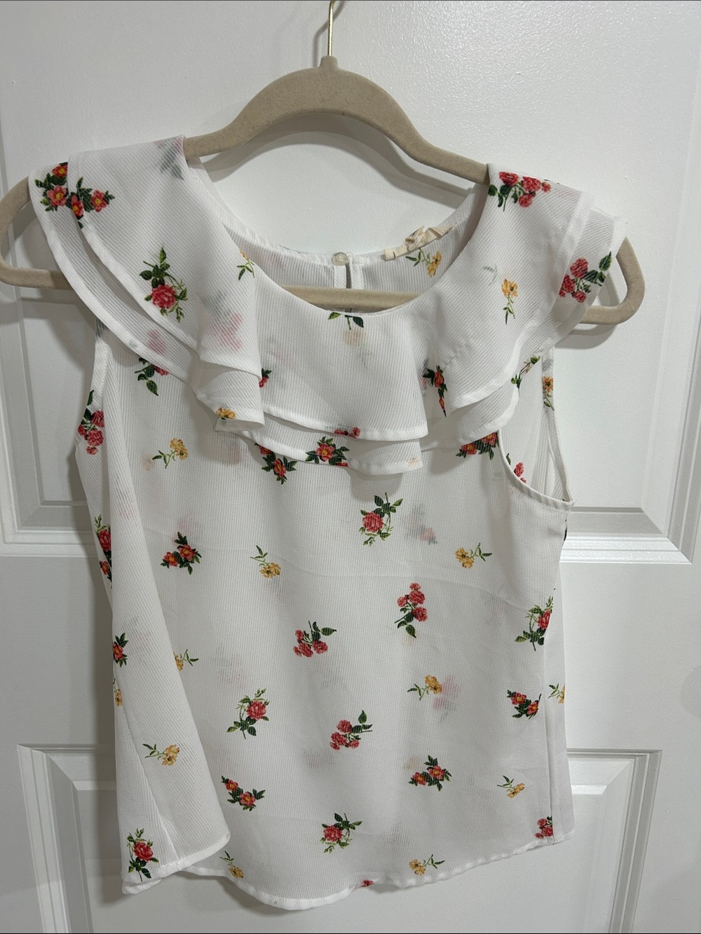 White Floral Ruffle Blouse